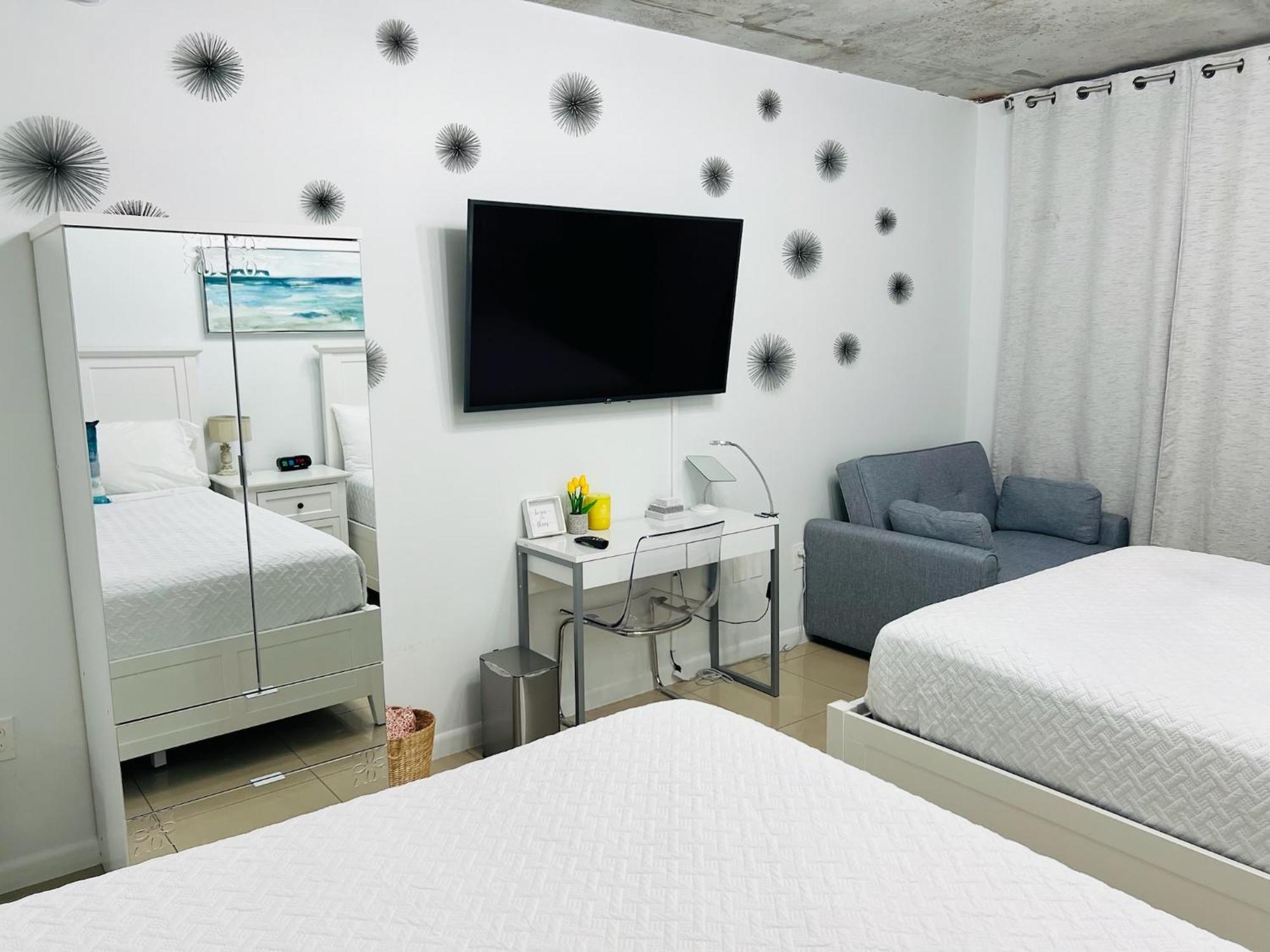 Spacious 2Bd 2Bth At Midblock Miami Ngoại thất bức ảnh